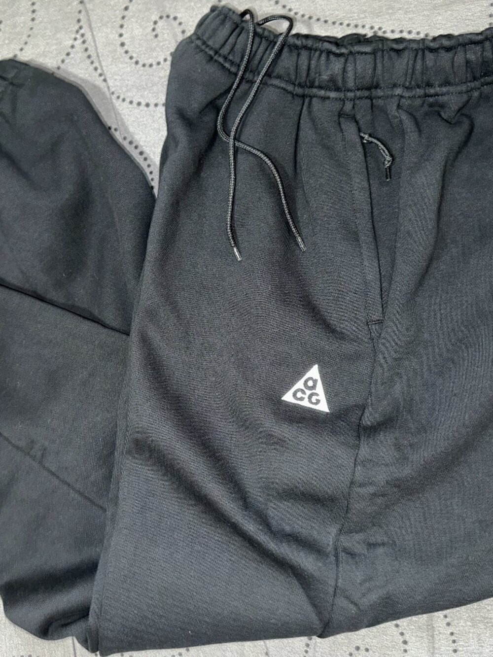 NIKE ACG THERMA FIT FLEECE REPEL WATER BLACK SWEATPANTS JOGGERS SIZE S MEN $115